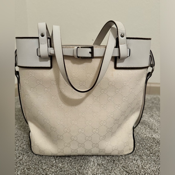 White vintage Gucci bag circa early 2000’s - Picture 1 of 6